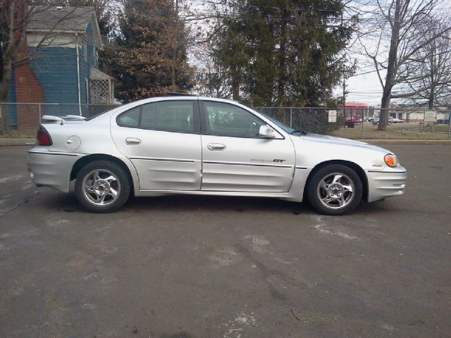 2002 Pontiac Grand Am XUV SLE 4WD