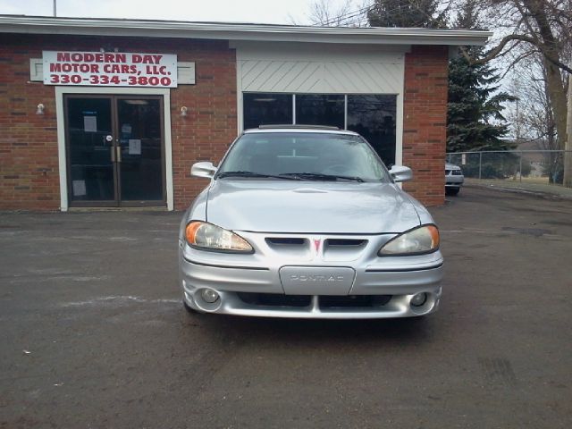2002 Pontiac Grand Am XUV SLE 4WD