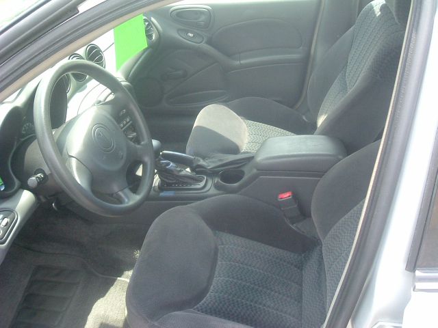 2002 Pontiac Grand Am Sport -5 Speed-stick-4x4