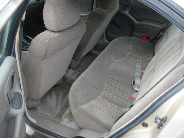 2002 Pontiac Grand Am Sport -5 Speed-stick-4x4