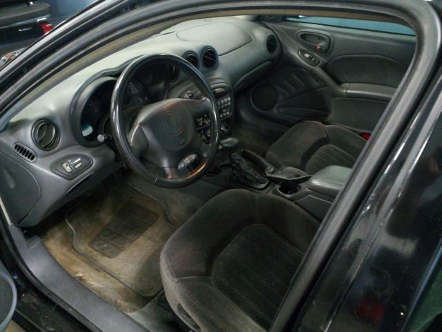 2002 Pontiac Grand Am XUV SLE 4WD
