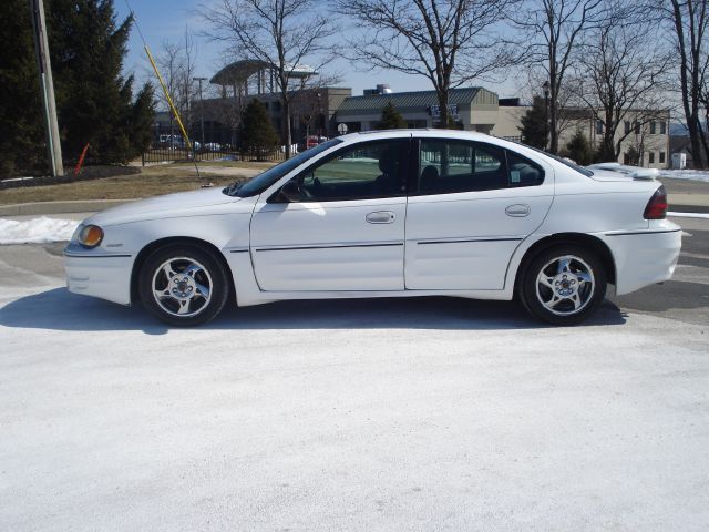 2002 Pontiac Grand Am XUV SLE 4WD