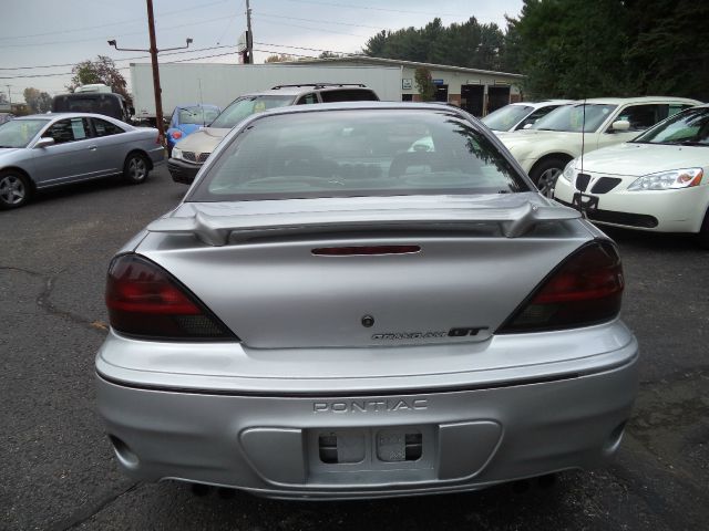 2002 Pontiac Grand Am XUV SLE 4WD