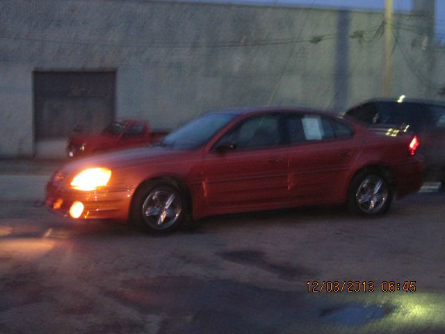 2003 Pontiac Grand Am XUV SLE 4WD