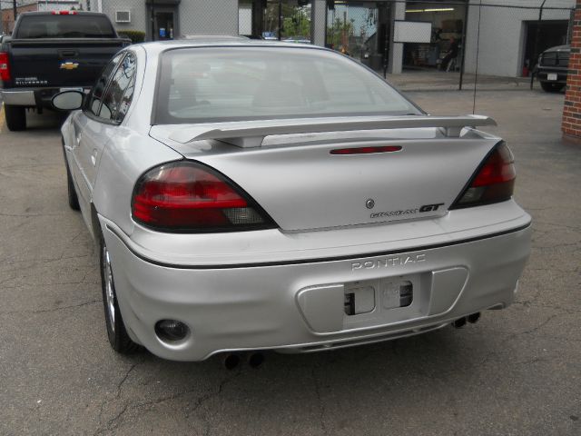 2003 Pontiac Grand Am LS Flex Fuel 4x4 This Is One Of Our Best Bargains
