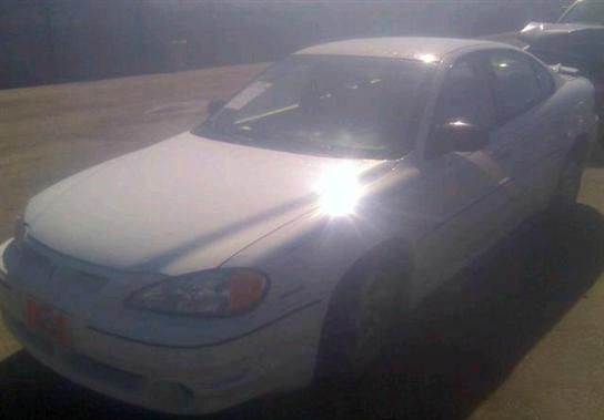2003 Pontiac Grand Am XUV SLE 4WD