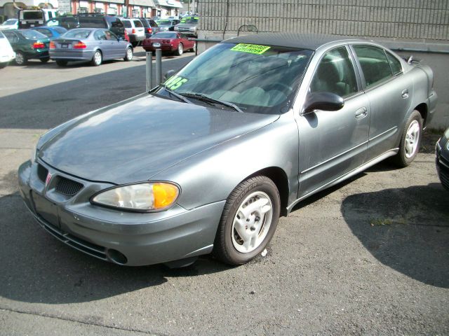 2003 Pontiac Grand Am Sport -5 Speed-stick-4x4