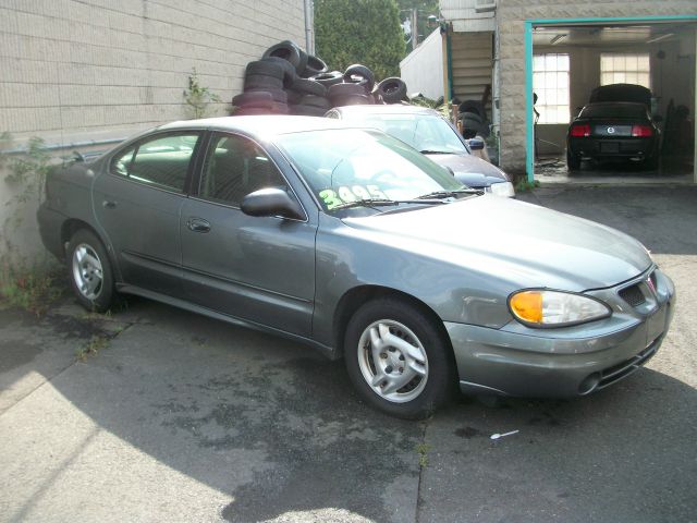 2003 Pontiac Grand Am Sport -5 Speed-stick-4x4