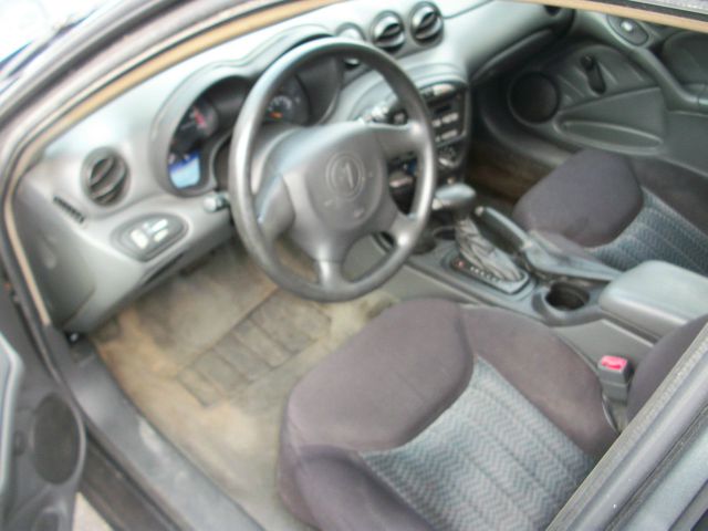 2003 Pontiac Grand Am Sport -5 Speed-stick-4x4