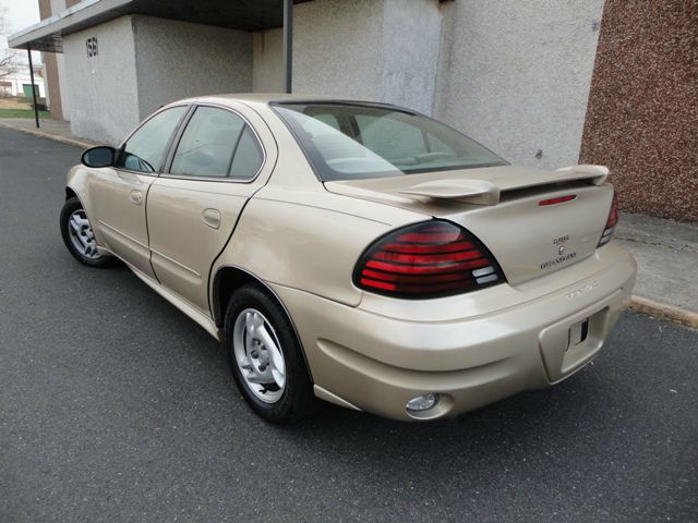 2003 Pontiac Grand Am LS Flex Fuel 4x4 This Is One Of Our Best Bargains