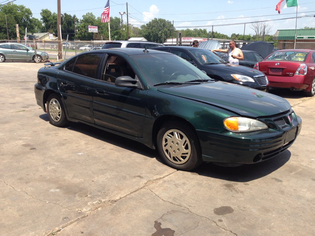 2003 Pontiac Grand Am XUV SLE 4WD