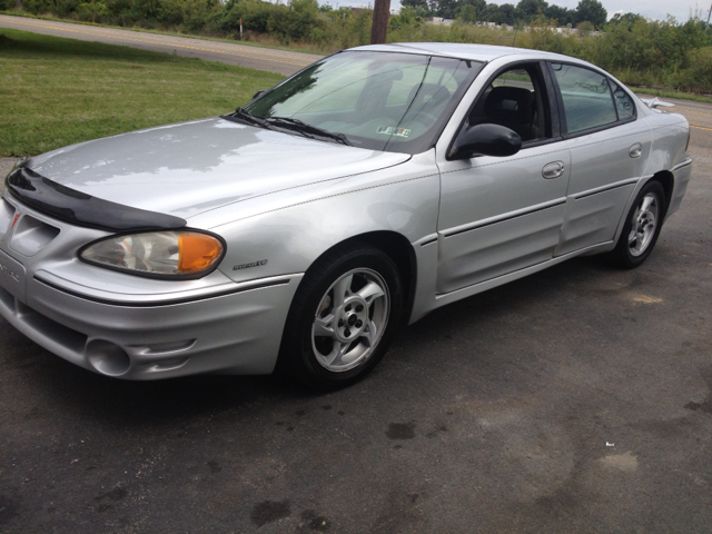 2003 Pontiac Grand Am XUV SLE 4WD