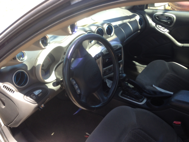 2003 Pontiac Grand Am XUV SLE 4WD