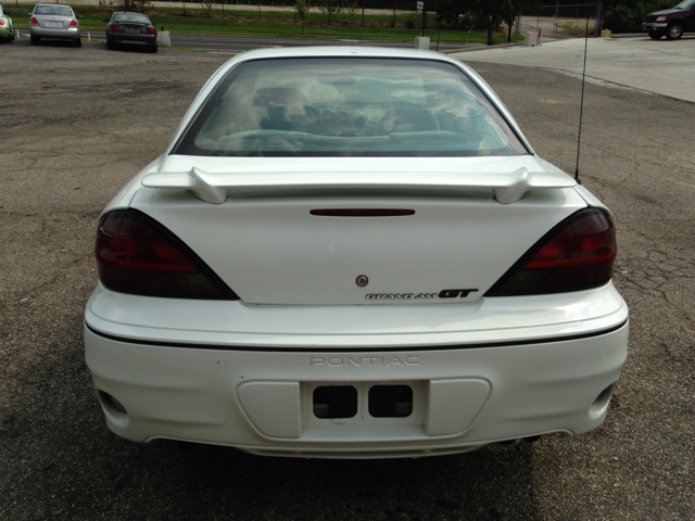 2003 Pontiac Grand Am XUV SLE 4WD