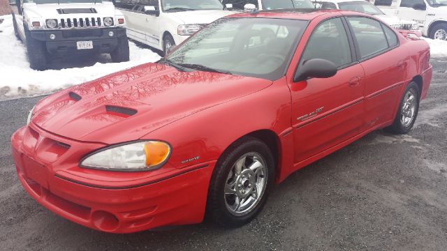 2003 Pontiac Grand Am XUV SLE 4WD