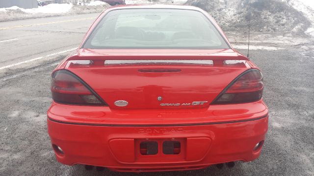 2003 Pontiac Grand Am XUV SLE 4WD