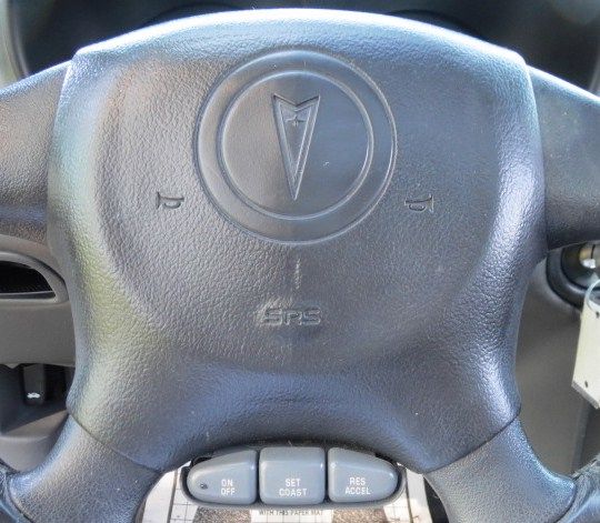 2003 Pontiac Grand Am XUV SLE 4WD