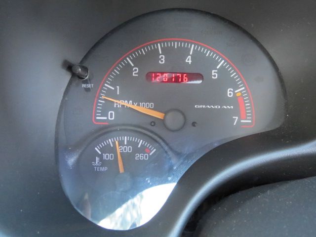 2003 Pontiac Grand Am XUV SLE 4WD