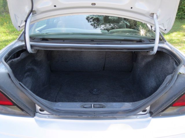 2003 Pontiac Grand Am XUV SLE 4WD