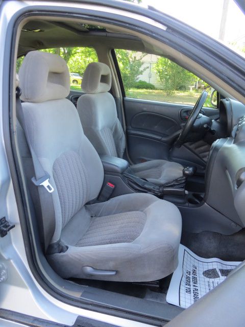 2003 Pontiac Grand Am XUV SLE 4WD