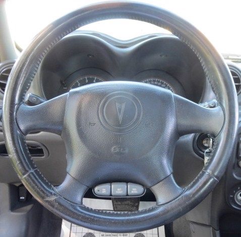 2003 Pontiac Grand Am XUV SLE 4WD