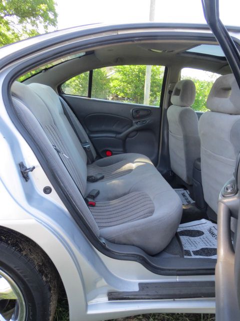 2003 Pontiac Grand Am XUV SLE 4WD