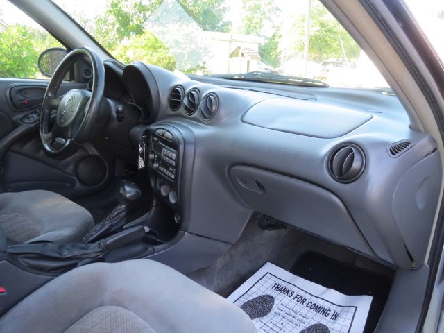 2003 Pontiac Grand Am XUV SLE 4WD
