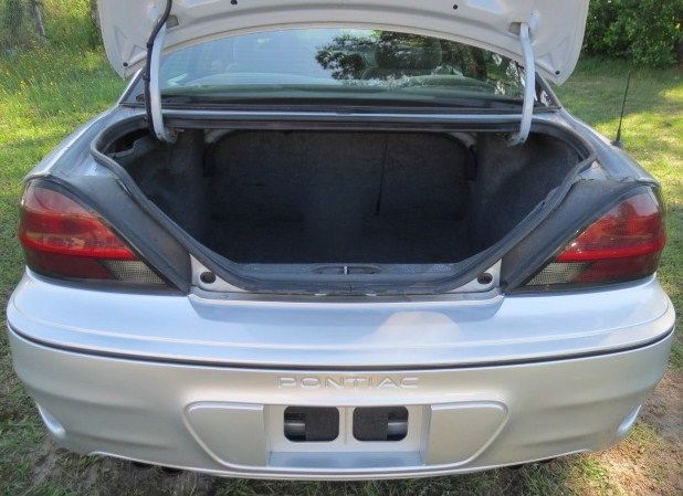 2003 Pontiac Grand Am XUV SLE 4WD