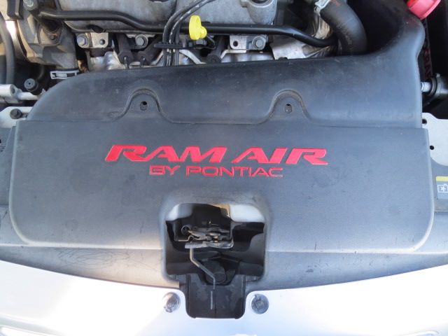 2003 Pontiac Grand Am XUV SLE 4WD