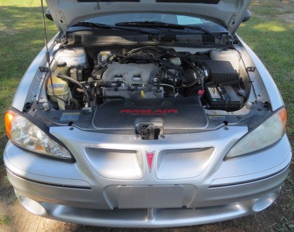 2003 Pontiac Grand Am XUV SLE 4WD