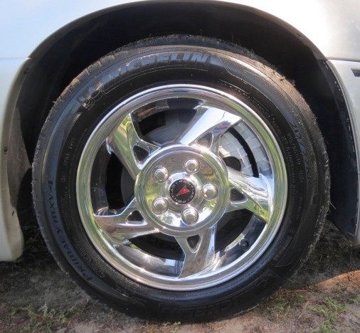 2003 Pontiac Grand Am XUV SLE 4WD