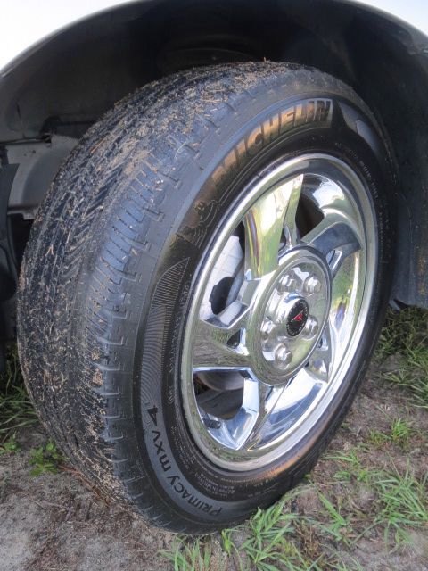 2003 Pontiac Grand Am XUV SLE 4WD