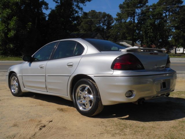 2003 Pontiac Grand Am XUV SLE 4WD