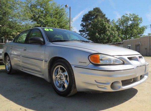 2003 Pontiac Grand Am XUV SLE 4WD