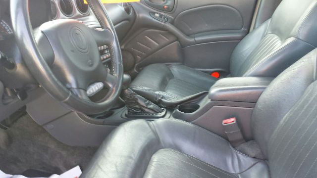 2003 Pontiac Grand Am XUV SLE 4WD