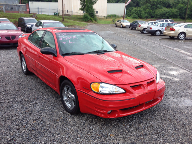 2003 Pontiac Grand Am XUV SLE 4WD
