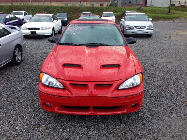 2003 Pontiac Grand Am XUV SLE 4WD