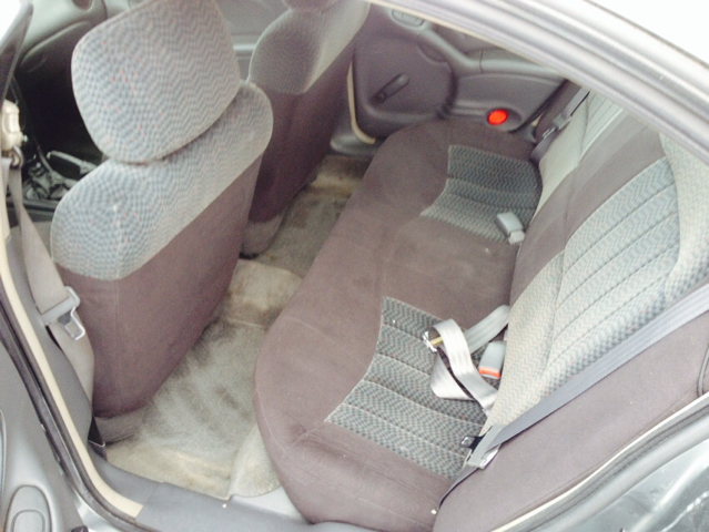 2003 Pontiac Grand Am Sport -5 Speed-stick-4x4