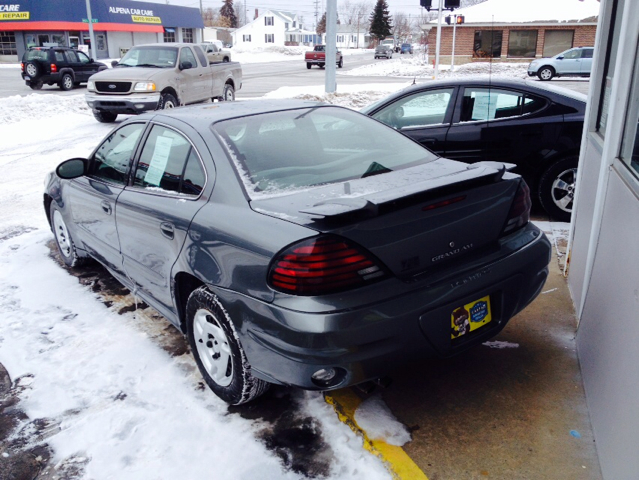 2003 Pontiac Grand Am Sport -5 Speed-stick-4x4
