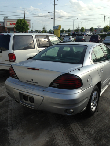 2003 Pontiac Grand Am Sport -5 Speed-stick-4x4