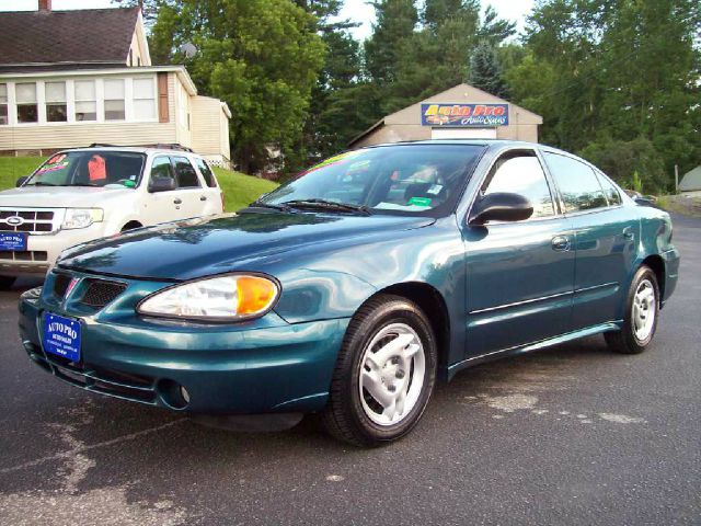 2003 Pontiac Grand Am Sport -5 Speed-stick-4x4