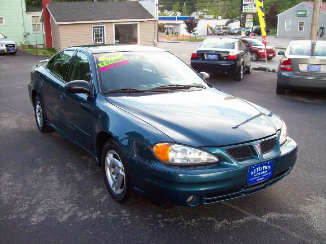 2003 Pontiac Grand Am Sport -5 Speed-stick-4x4