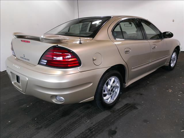 2003 Pontiac Grand Am Sport -5 Speed-stick-4x4