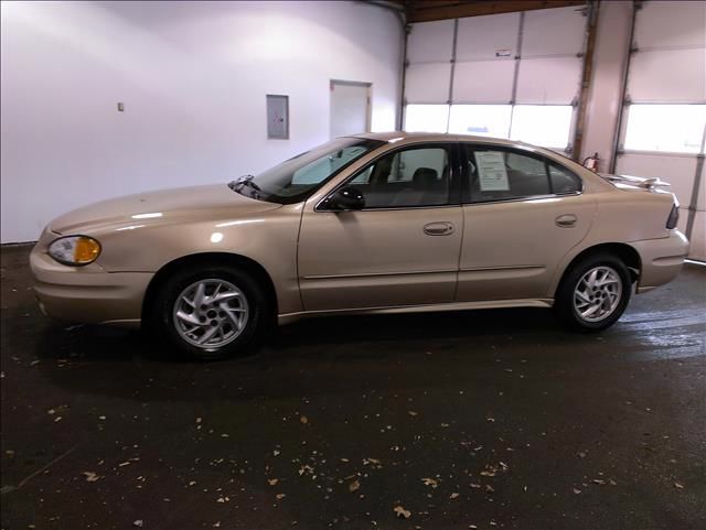 2003 Pontiac Grand Am Sport -5 Speed-stick-4x4