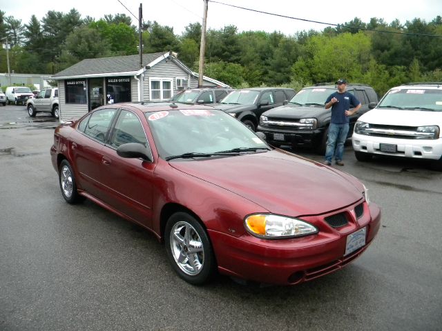 2003 Pontiac Grand Am LS Flex Fuel 4x4 This Is One Of Our Best Bargains