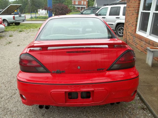 2003 Pontiac Grand Am XUV SLE 4WD