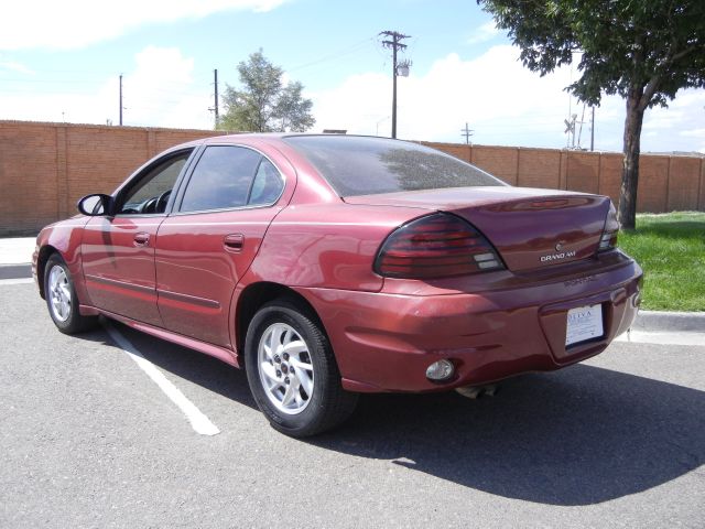 2004 Pontiac Grand Am Sport -5 Speed-stick-4x4