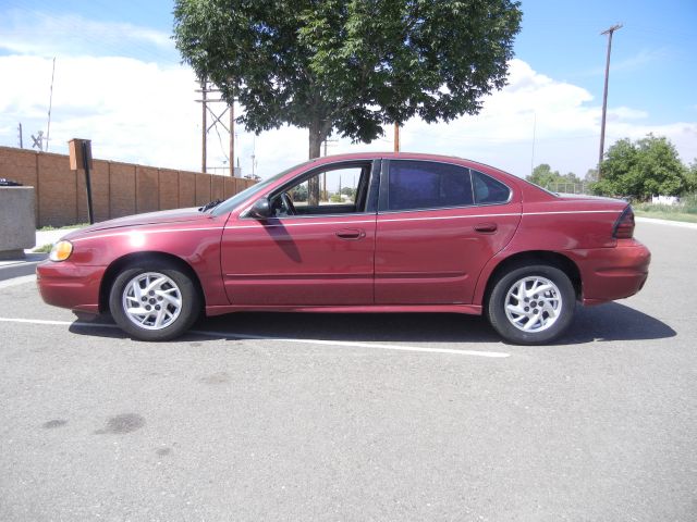 2004 Pontiac Grand Am Sport -5 Speed-stick-4x4