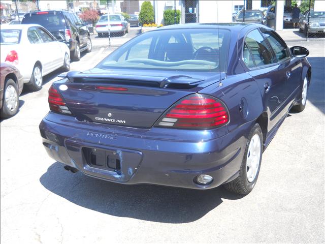 2004 Pontiac Grand Am Sport -5 Speed-stick-4x4