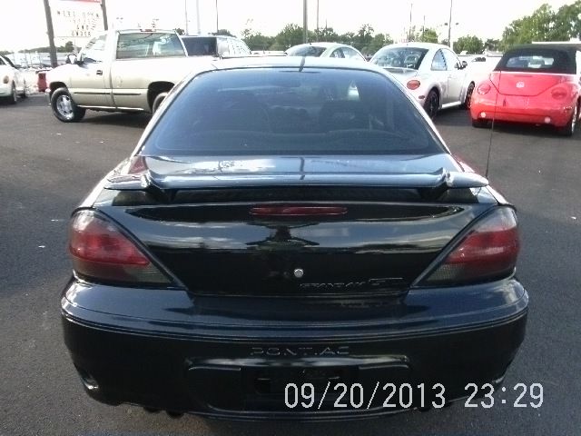 2004 Pontiac Grand Am XUV SLE 4WD